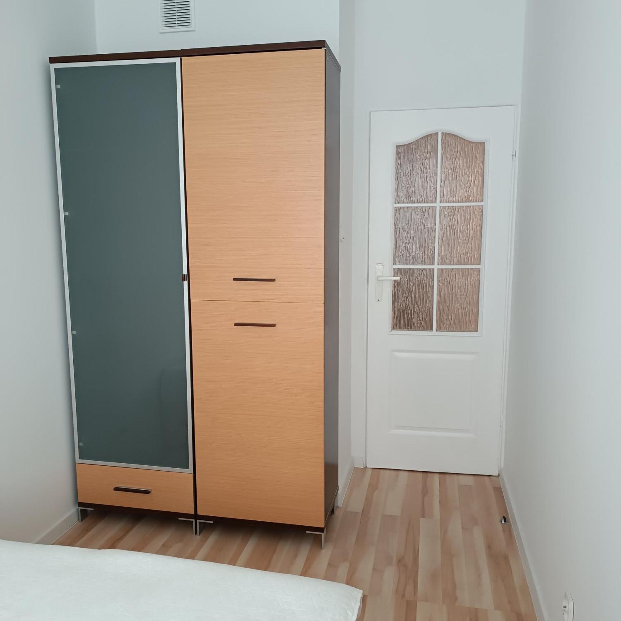 Apartament Przy Metrze Kabaty *